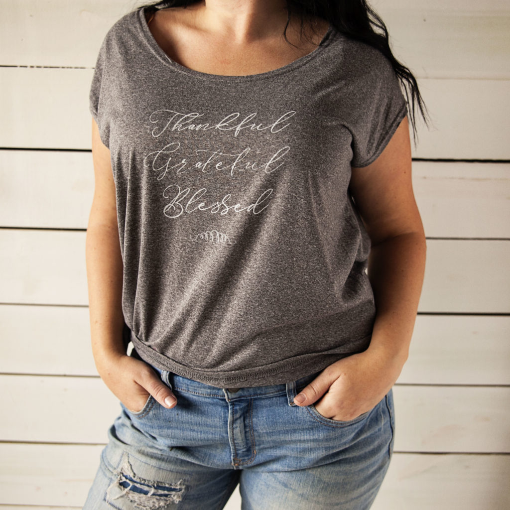 You’re too blessed to be stressed. Shout it to the world with this DIY graphic T-shirt design using our Blessed, Grateful, Thankful Stencil and Gel Art Ink. In 6 steps, you’ll have a new T-shirt with a beautiful message that you made yourself.